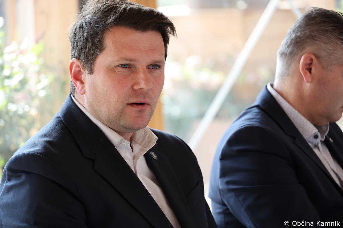 Pot za spomin v Arboretumu Volčji Potok povezuje generacije in krepi demenci prijazno okolje (30)